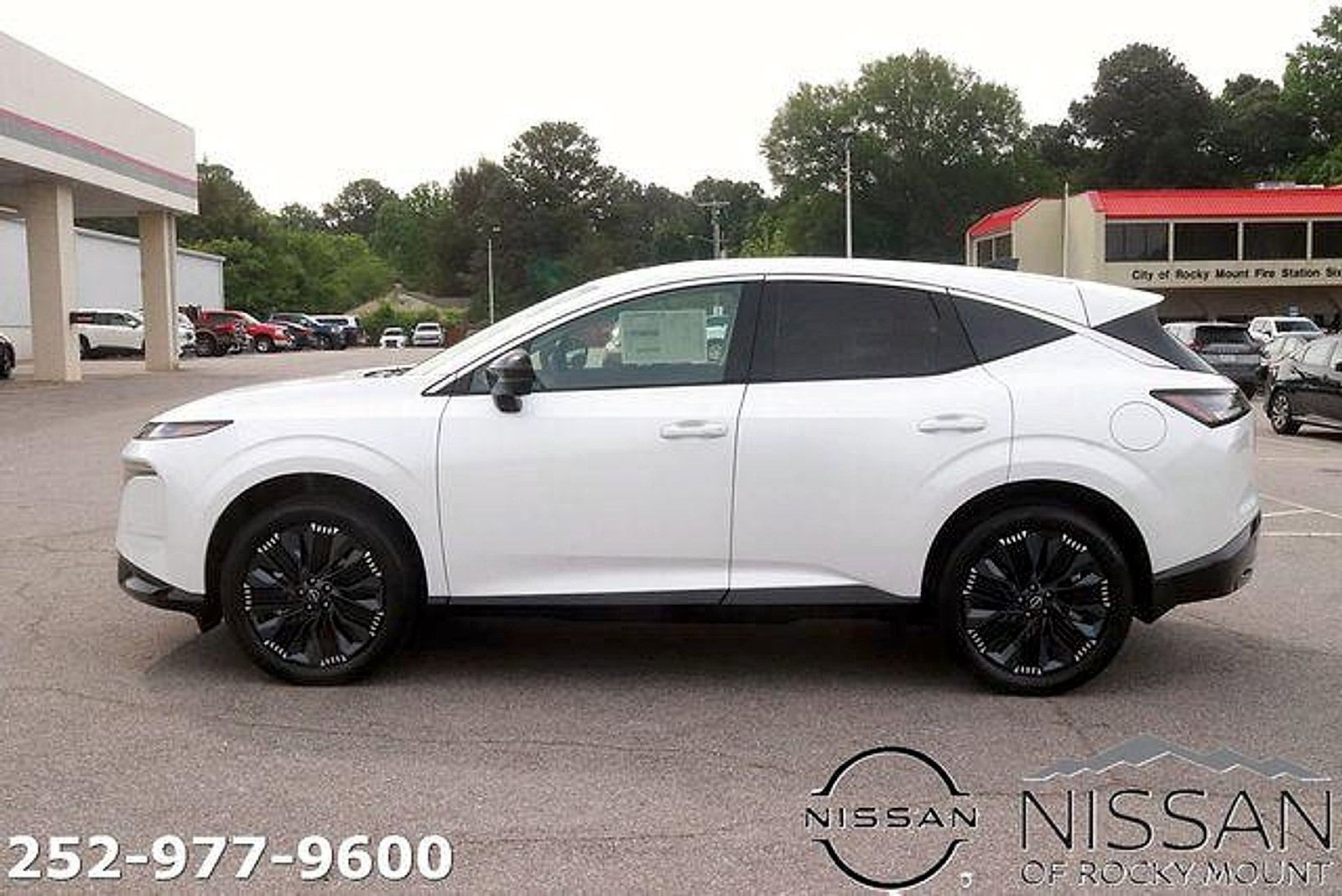 New 2026 Nissan Murano Platinum w/ Cargo Package AWD/4WD image 4