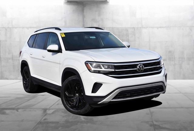 Used 2022 Volkswagen Atlas SE w/ Black Wheel Package image 2