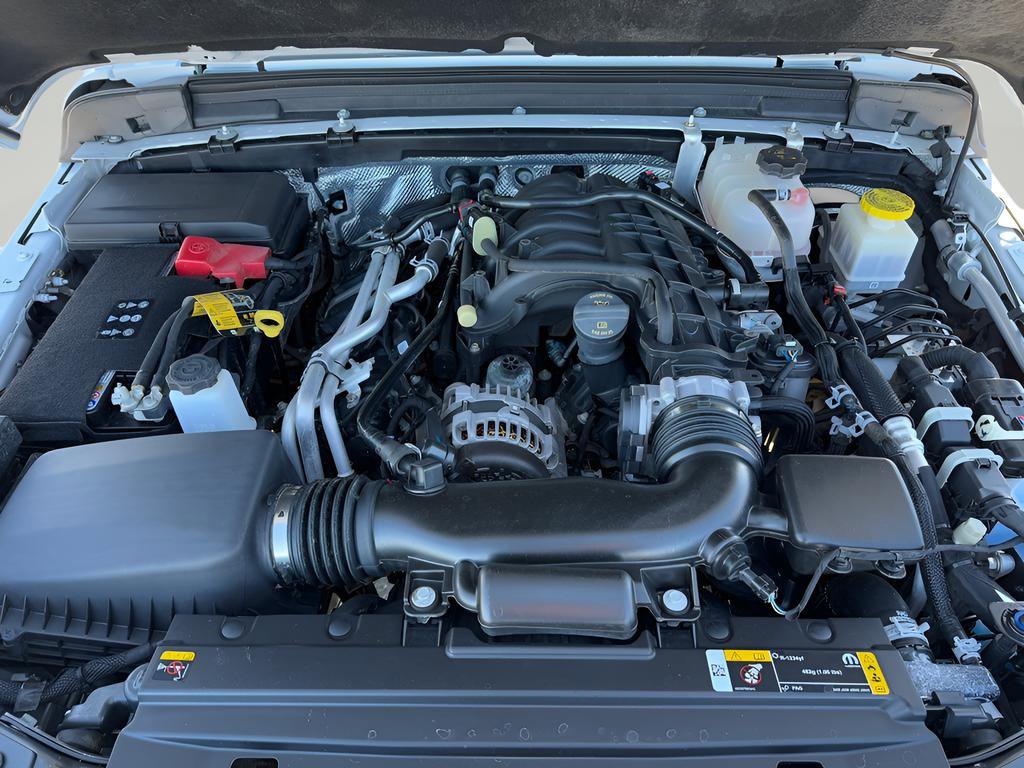 Used 2024 Jeep Gladiator Willys image 9