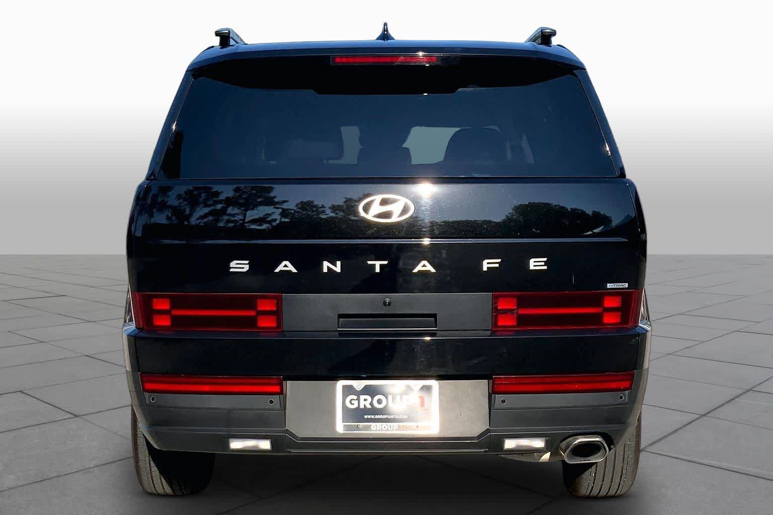 Used 2026 Hyundai Santa Fe SEL AWD/4WD image 4