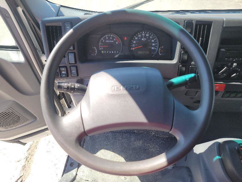 Used 2019 Isuzu NPR RWD image 12
