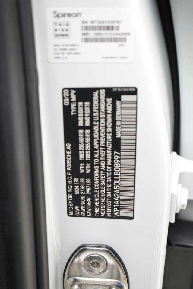 Used 2020 Porsche Macan image 32