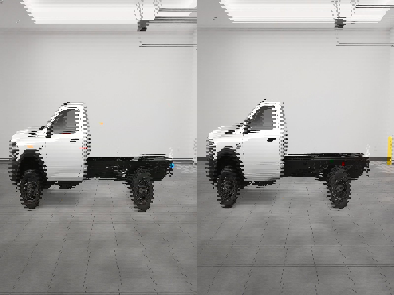 New 2025 RAM 4500 Tradesman image 3