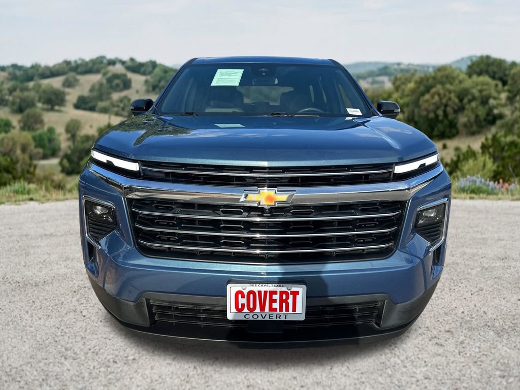 Used 2024 Chevrolet Traverse LT FWD video 2