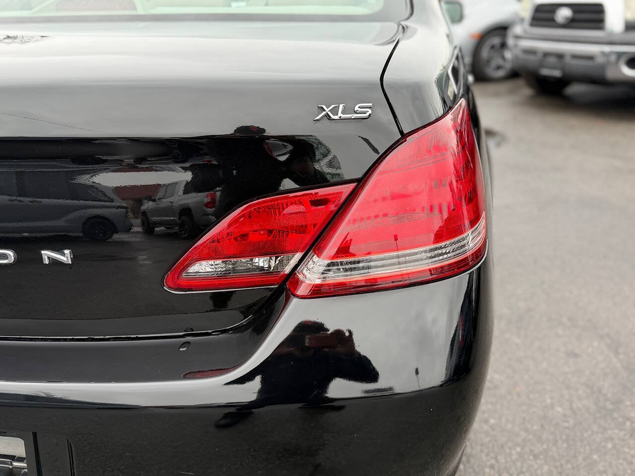 Used 2008 Toyota Avalon XLS FWD image 29