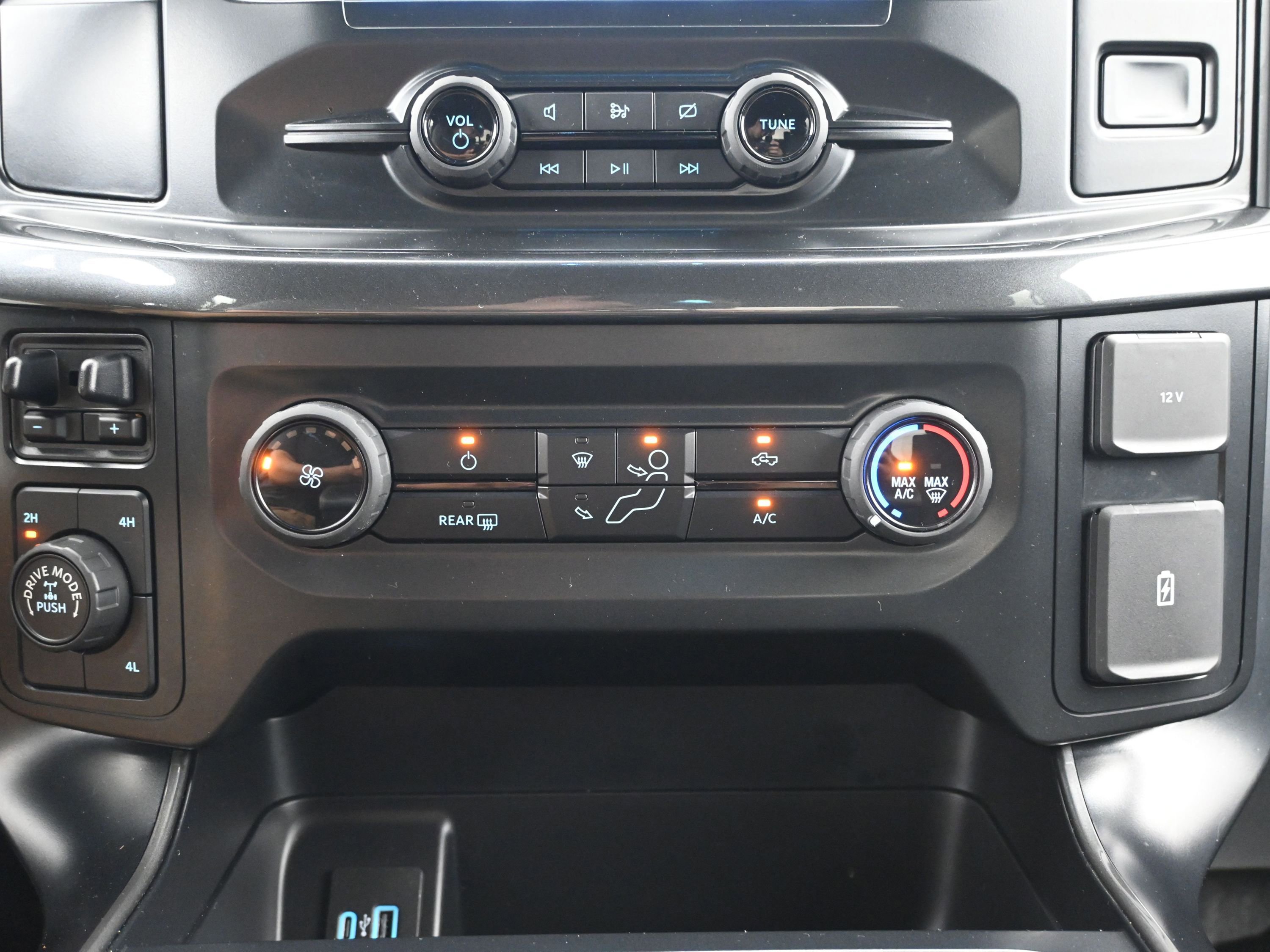 Used 2022 Ford F150 Tremor w/ Trailer Tow Package image 17