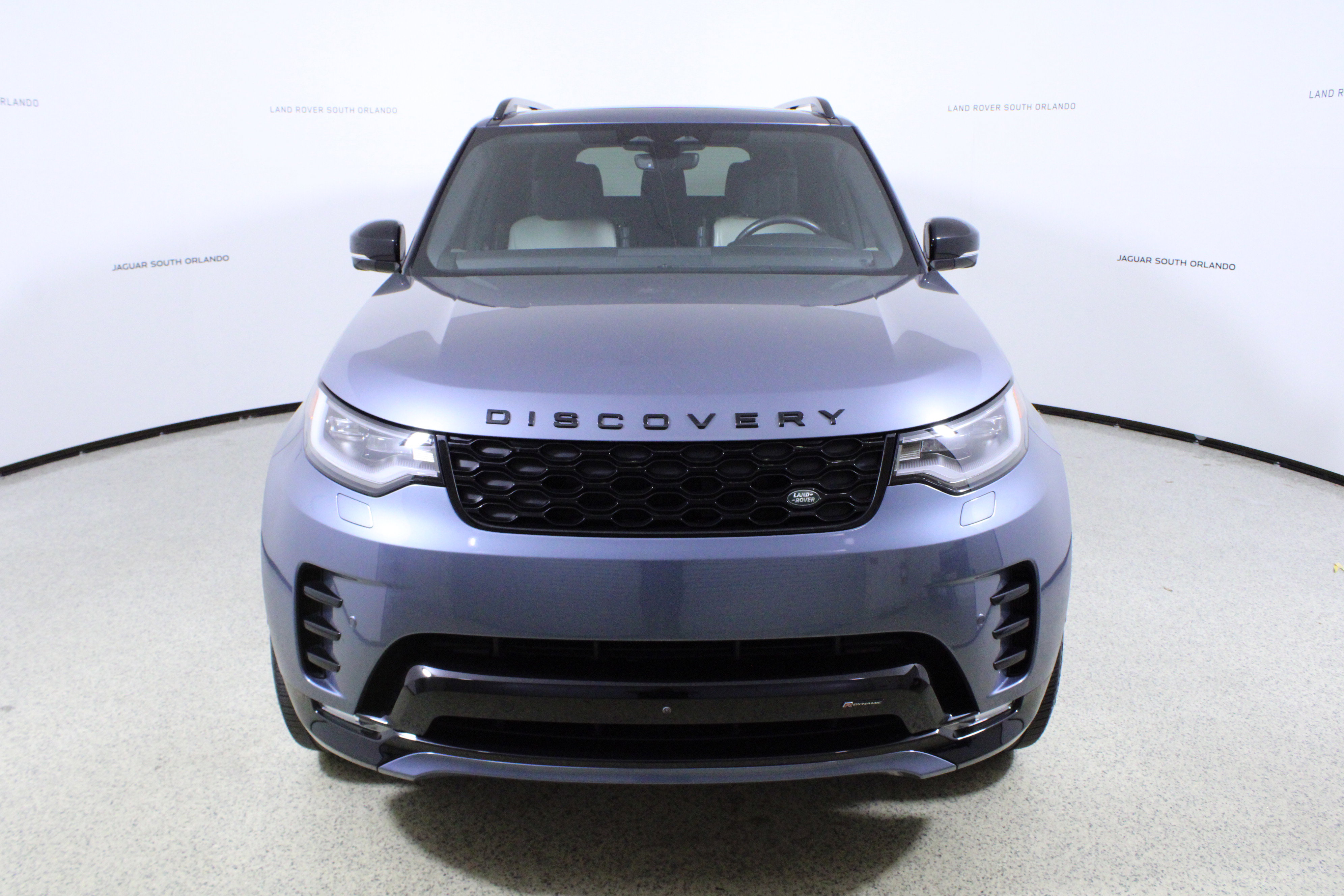 Used 2023 Land Rover Discovery HSE R-Dynamic image 2
