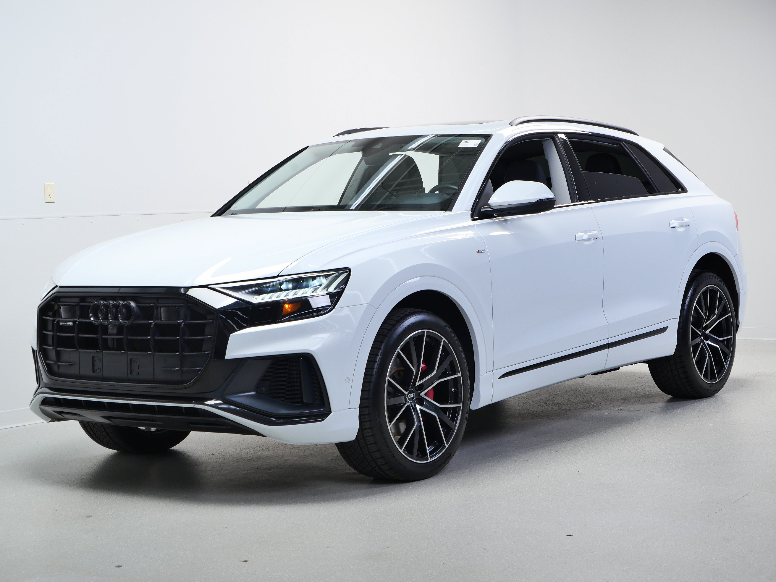 Used 2023 Audi Q8 Premium Plus w/ Premium Plus Package AWD/4WD image 11