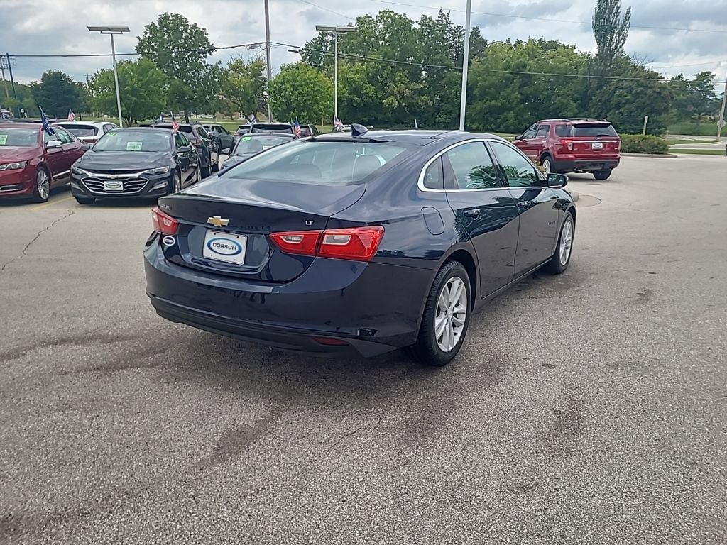 Used 2016 Chevrolet Malibu LT w/ Leather Package FWD image 6