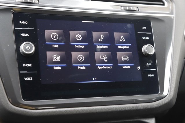 Used 2023 Volkswagen Tiguan SE image 23