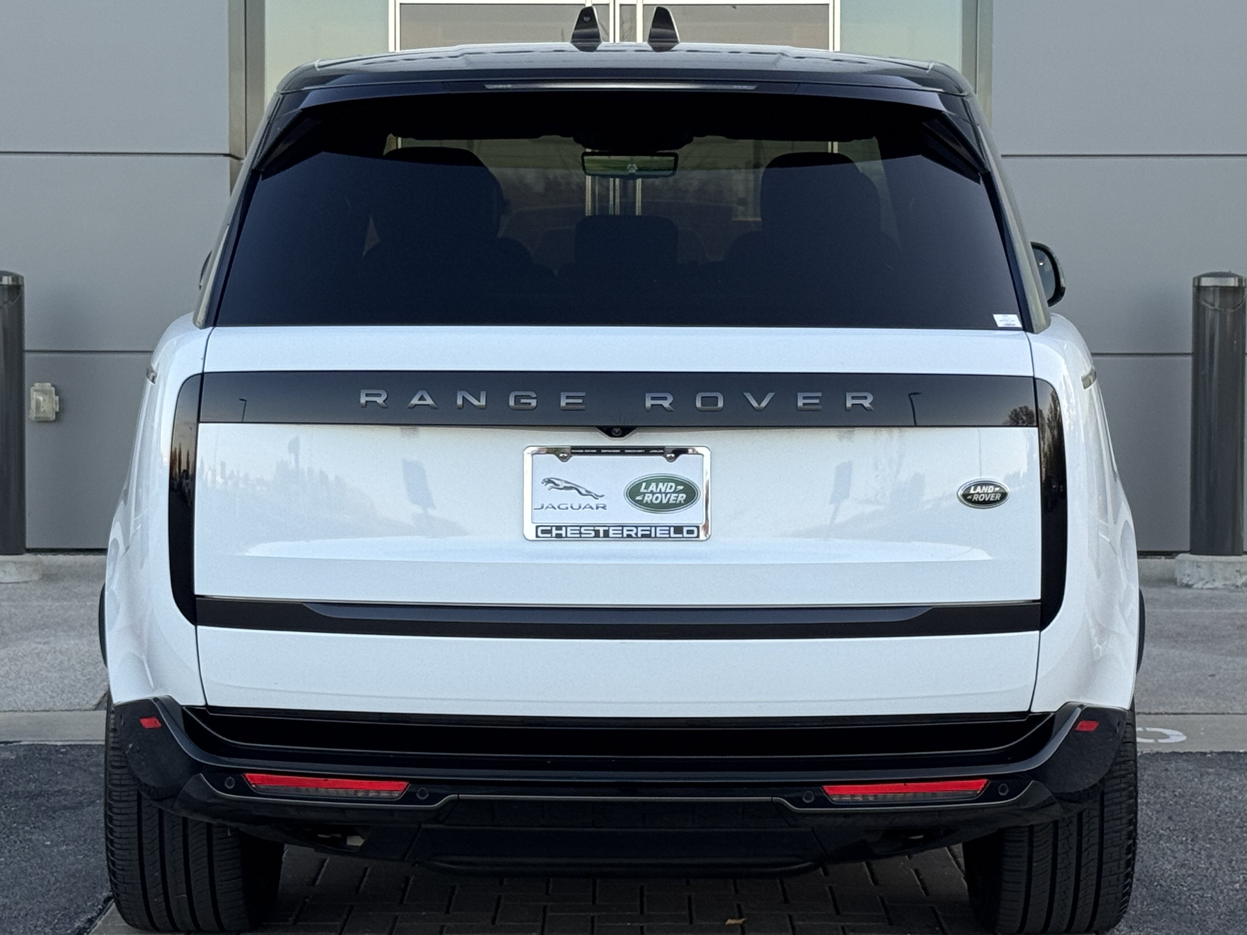 Used 2022 Land Rover Range Rover SE AWD/4WD image 7