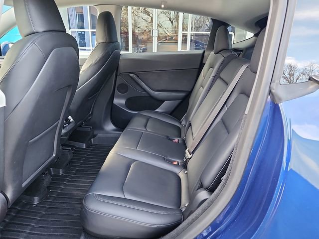 Used 2023 Tesla Model Y Performance image 10