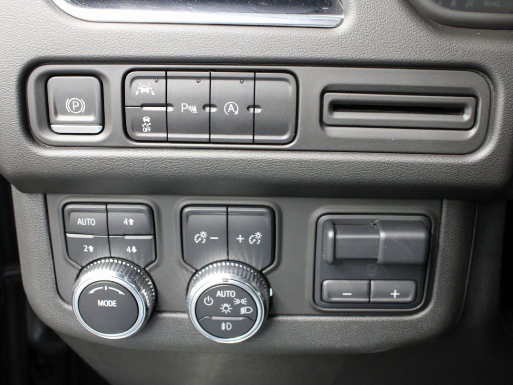 Used 2023 GMC Yukon SLT w/ Max Trailering Package image 50