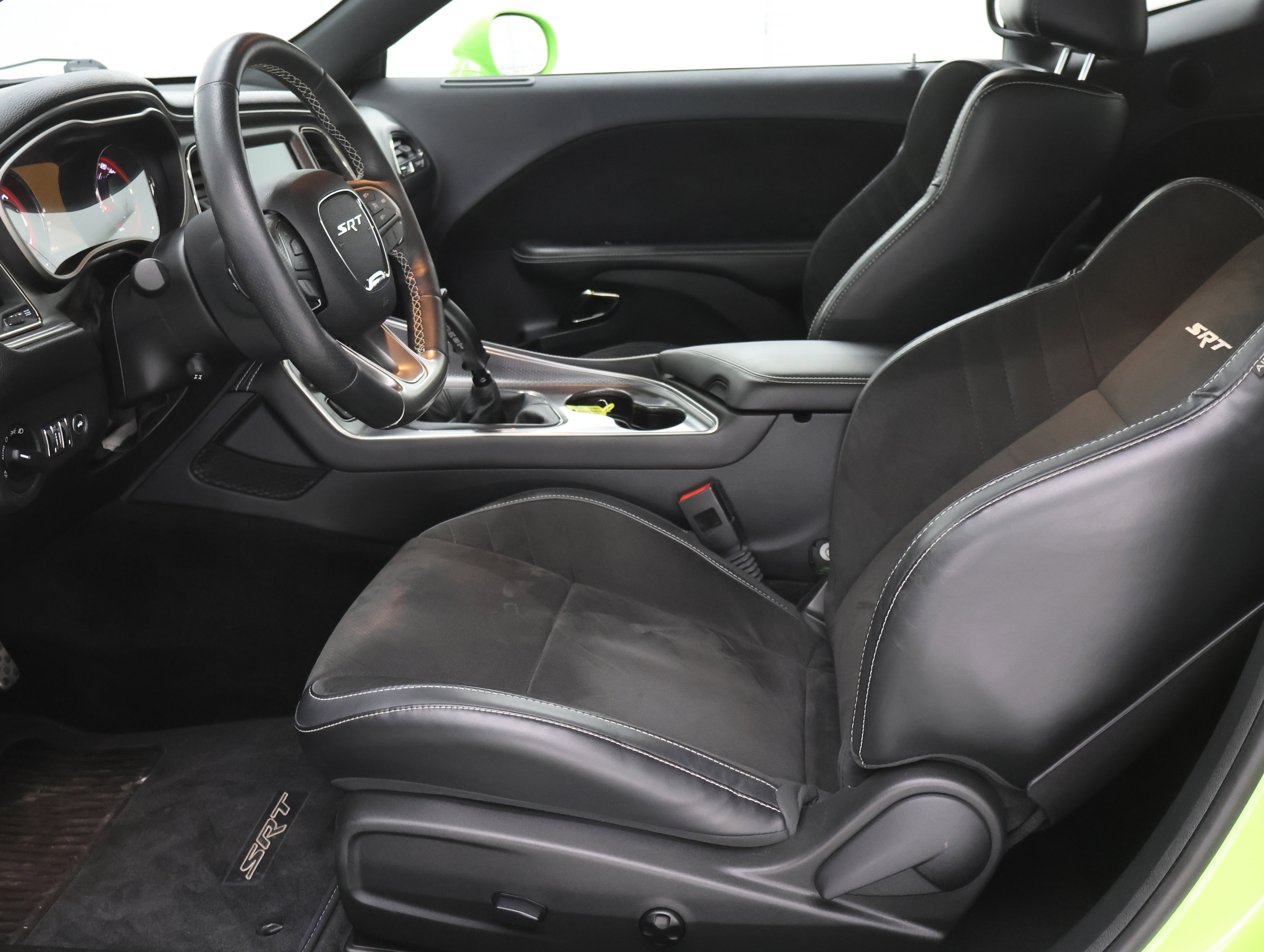 Used 2015 Dodge Challenger SRT Hellcat image 8