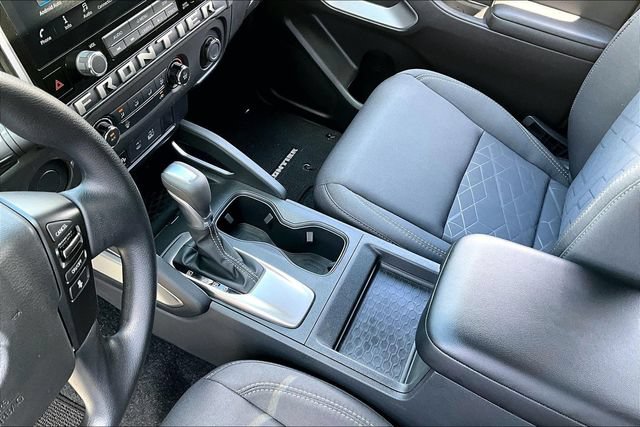 Used 2025 Nissan Frontier SV RWD image 19