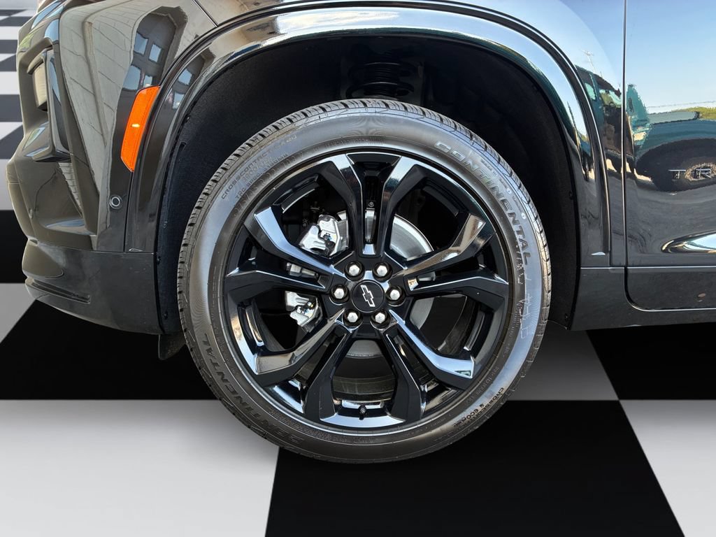 New 2027 Chevrolet Traverse RS FWD image 14
