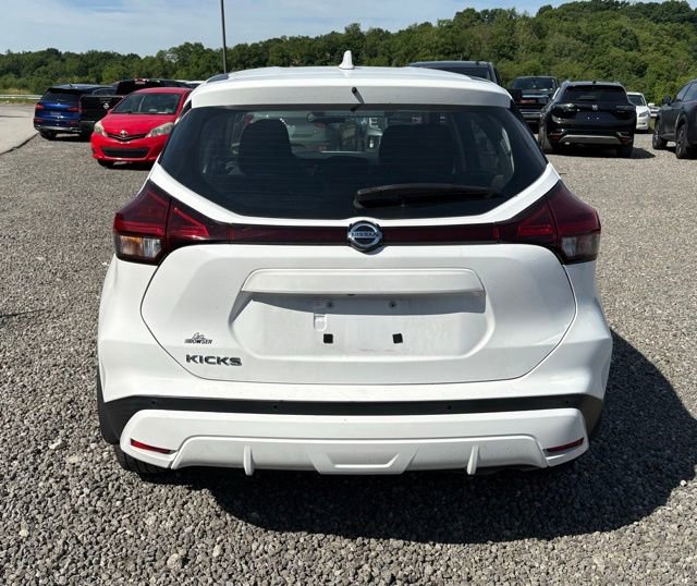 Used 2021 Nissan Kicks S FWD image 4