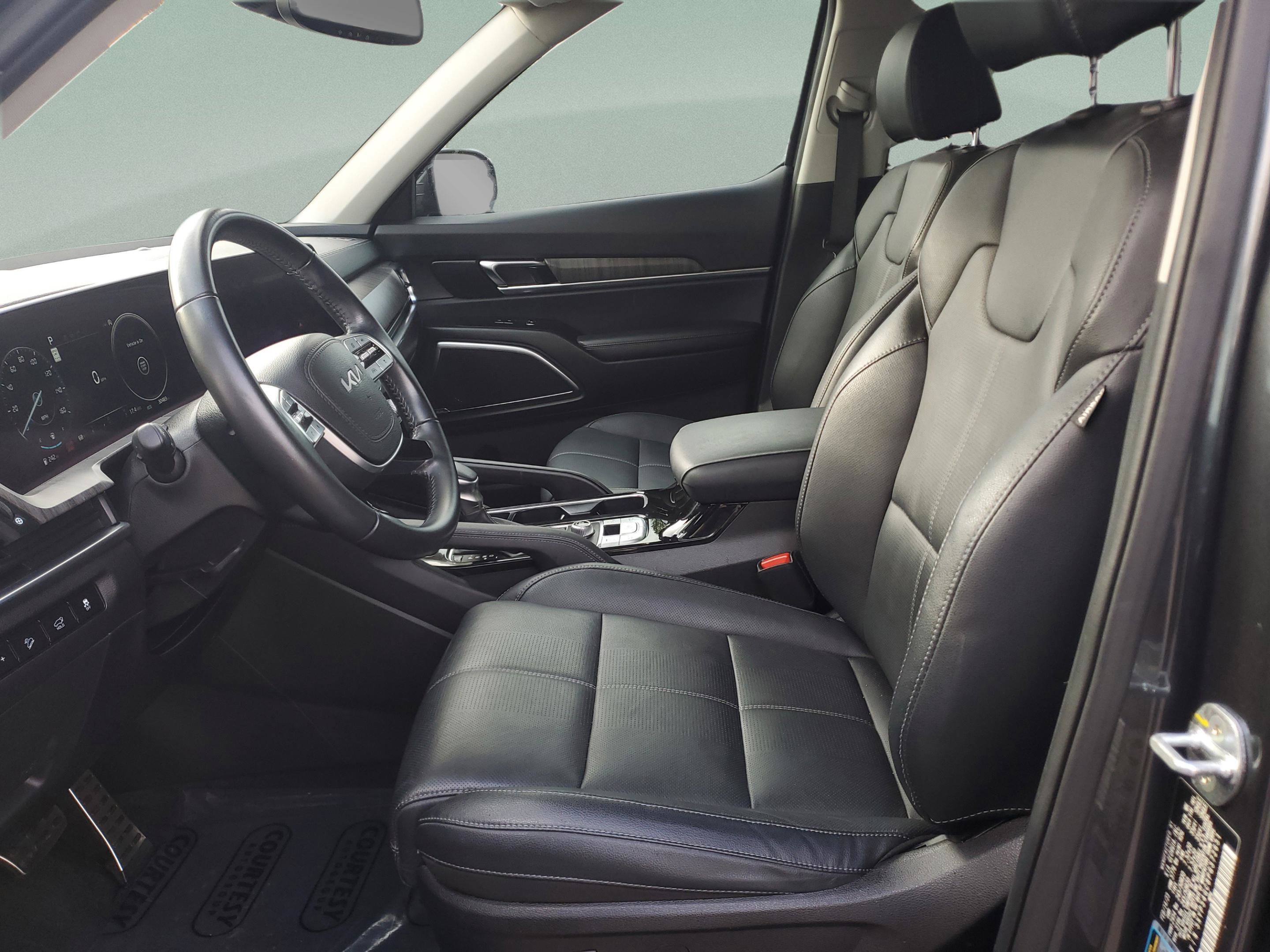 Certified 2023 Kia Telluride SX image 19