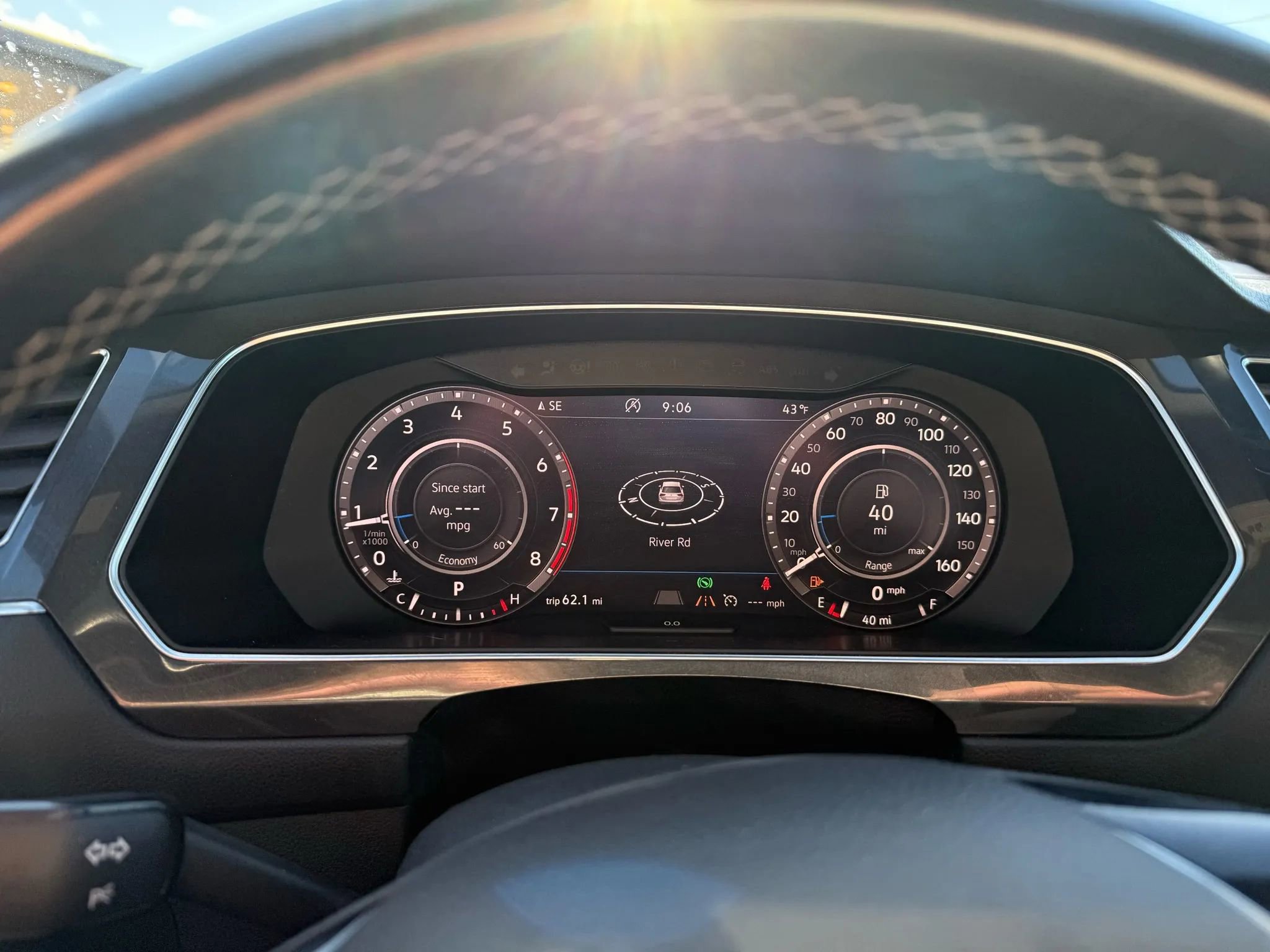 Used 2019 Volkswagen Tiguan SEL Premium R-Line image 12