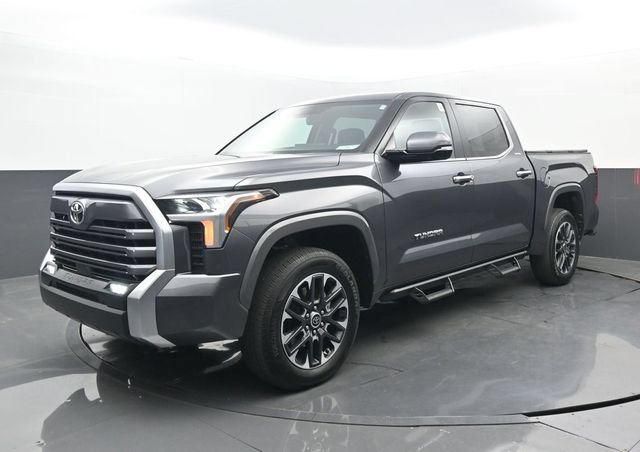 Used 2024 Toyota Tundra Limited AWD/4WD image 23
