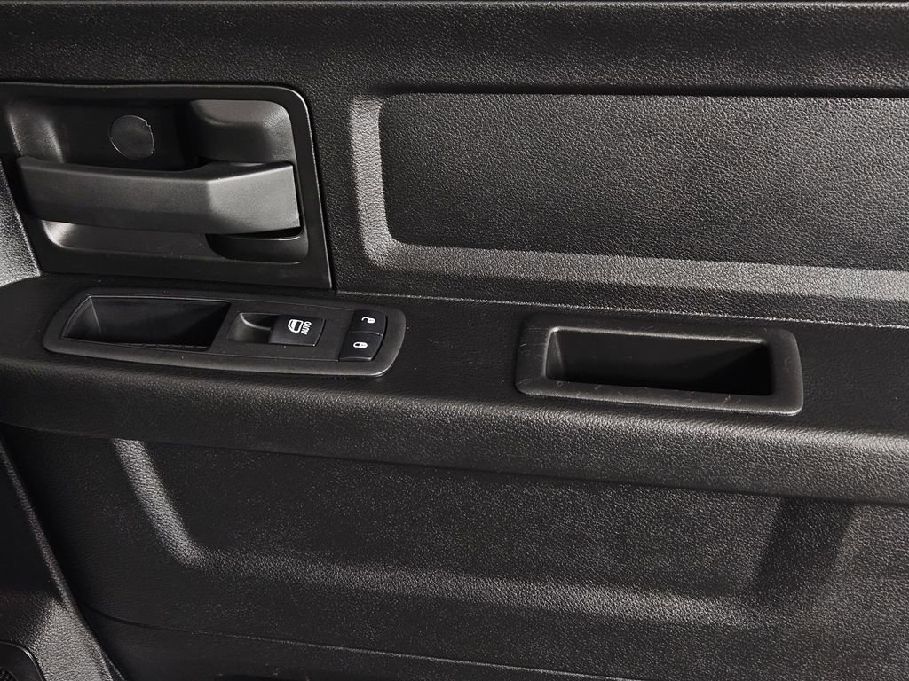 Used 2023 RAM 2500 Tradesman image 33