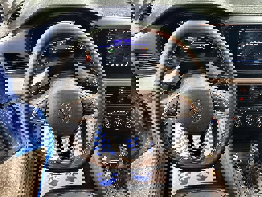 Used 2022 Volkswagen Taos SE image 17