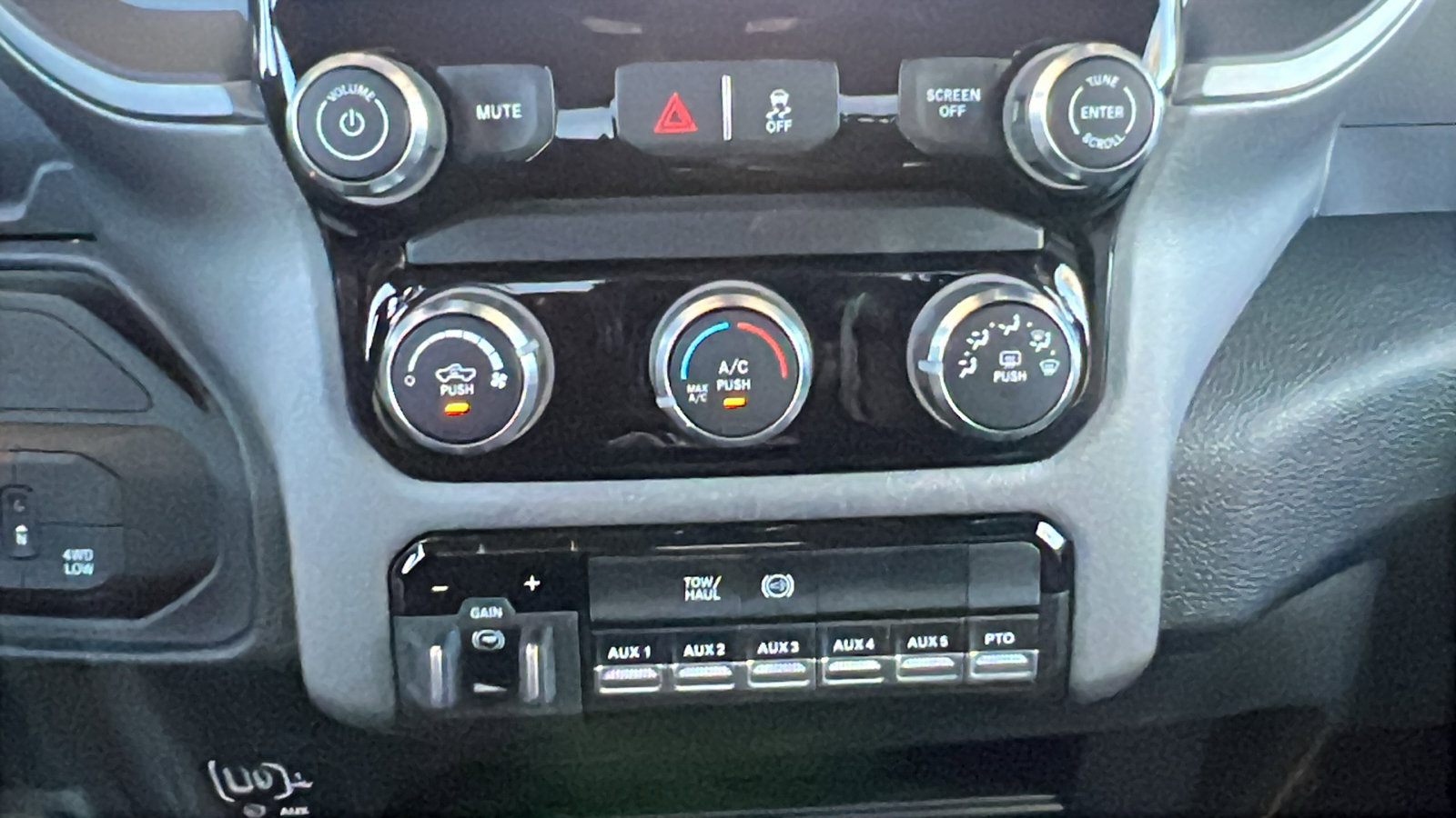 New 2026 RAM 3500 Tradesman w/ Chrome Appearance Group image 22