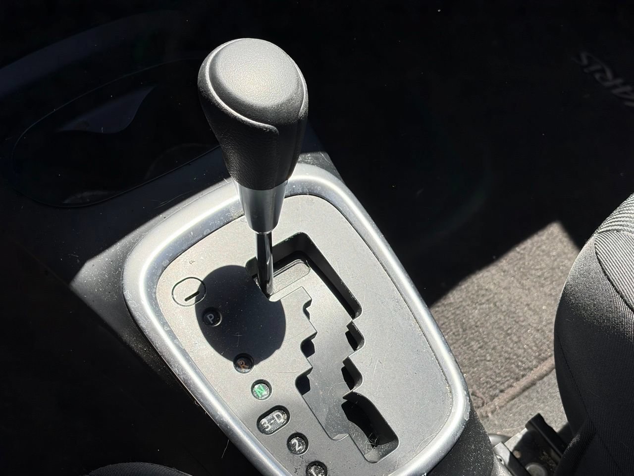 Used 2017 Toyota Yaris L FWD image 7