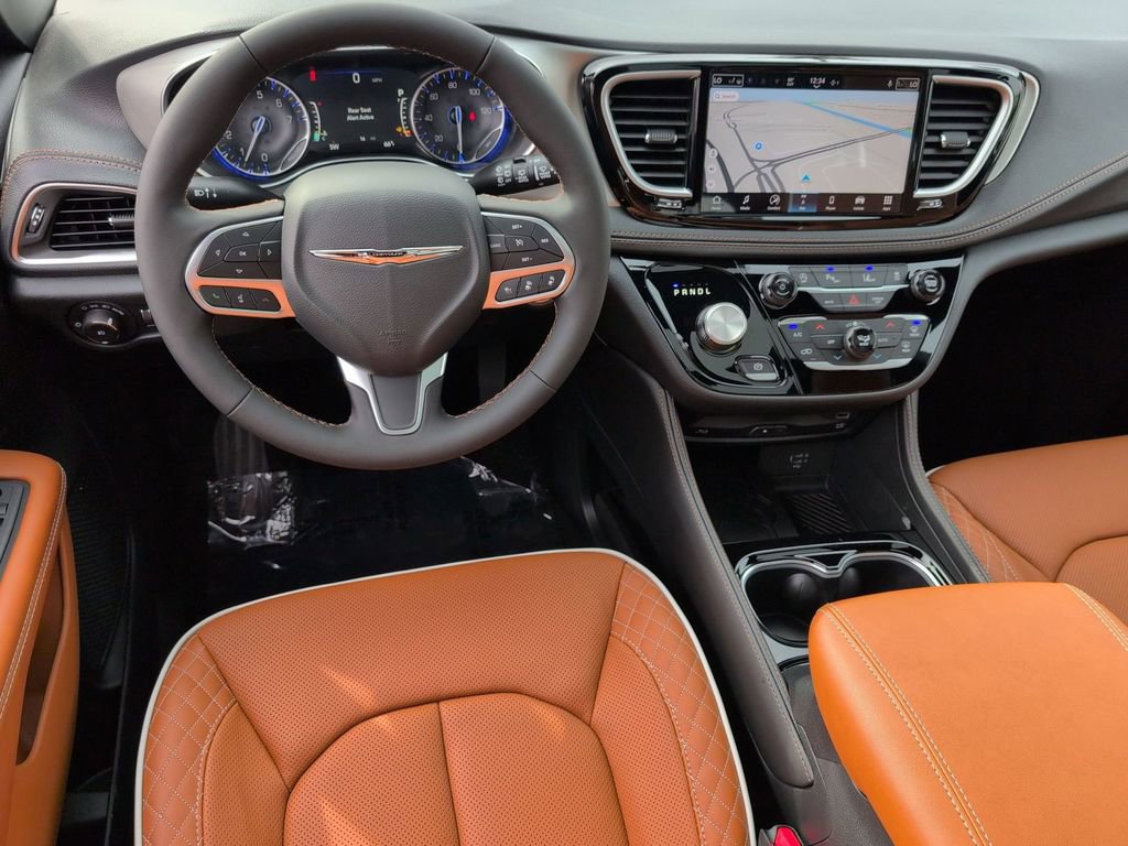 New 2026 Chrysler Pacifica Pinnacle w/ Trailer Tow Group image 22