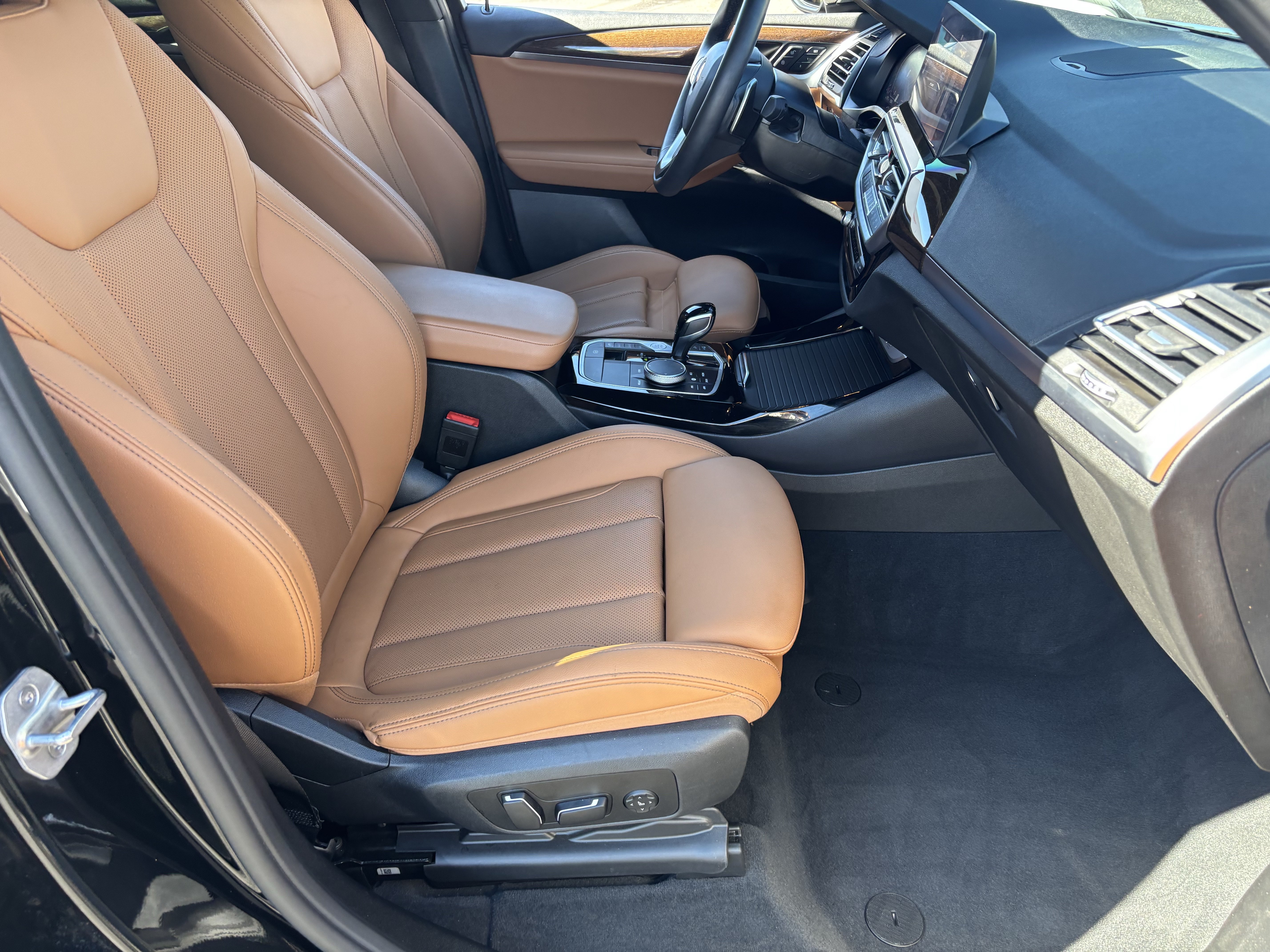 Used 2024 BMW X3 xDrive30i w/ Premium Package AWD/4WD image 10