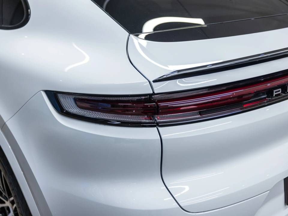 Certified 2026 Porsche Cayenne Coupe AWD/4WD image 49