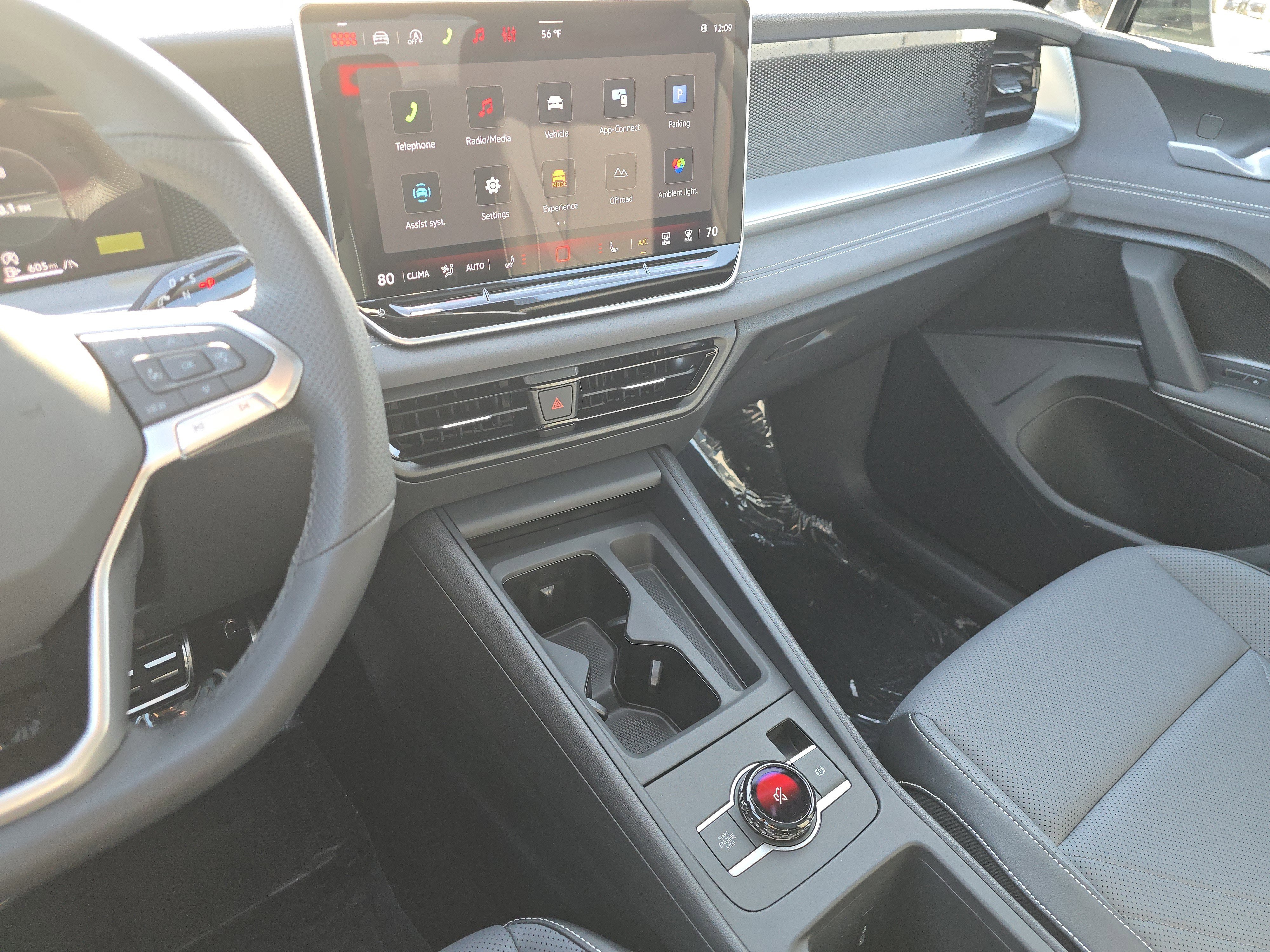 New 2026 Volkswagen Tiguan SE R-Line image 23