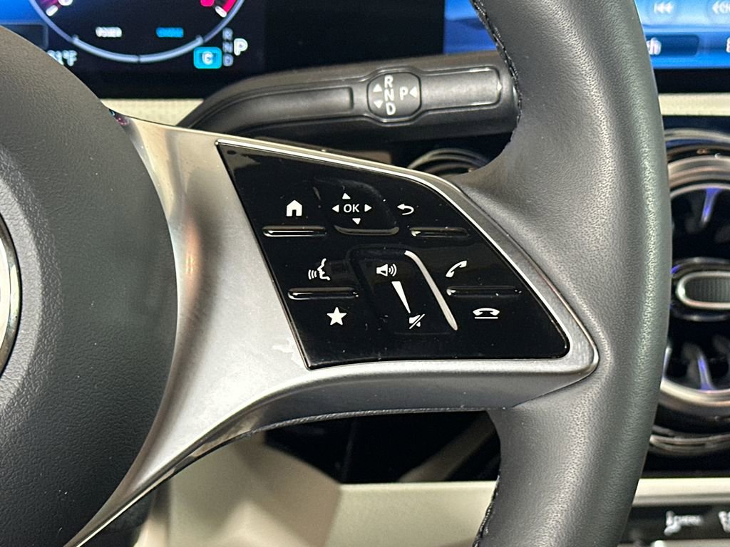 Certified 2025 Mercedes-Benz CLA 250 4MATIC image 27