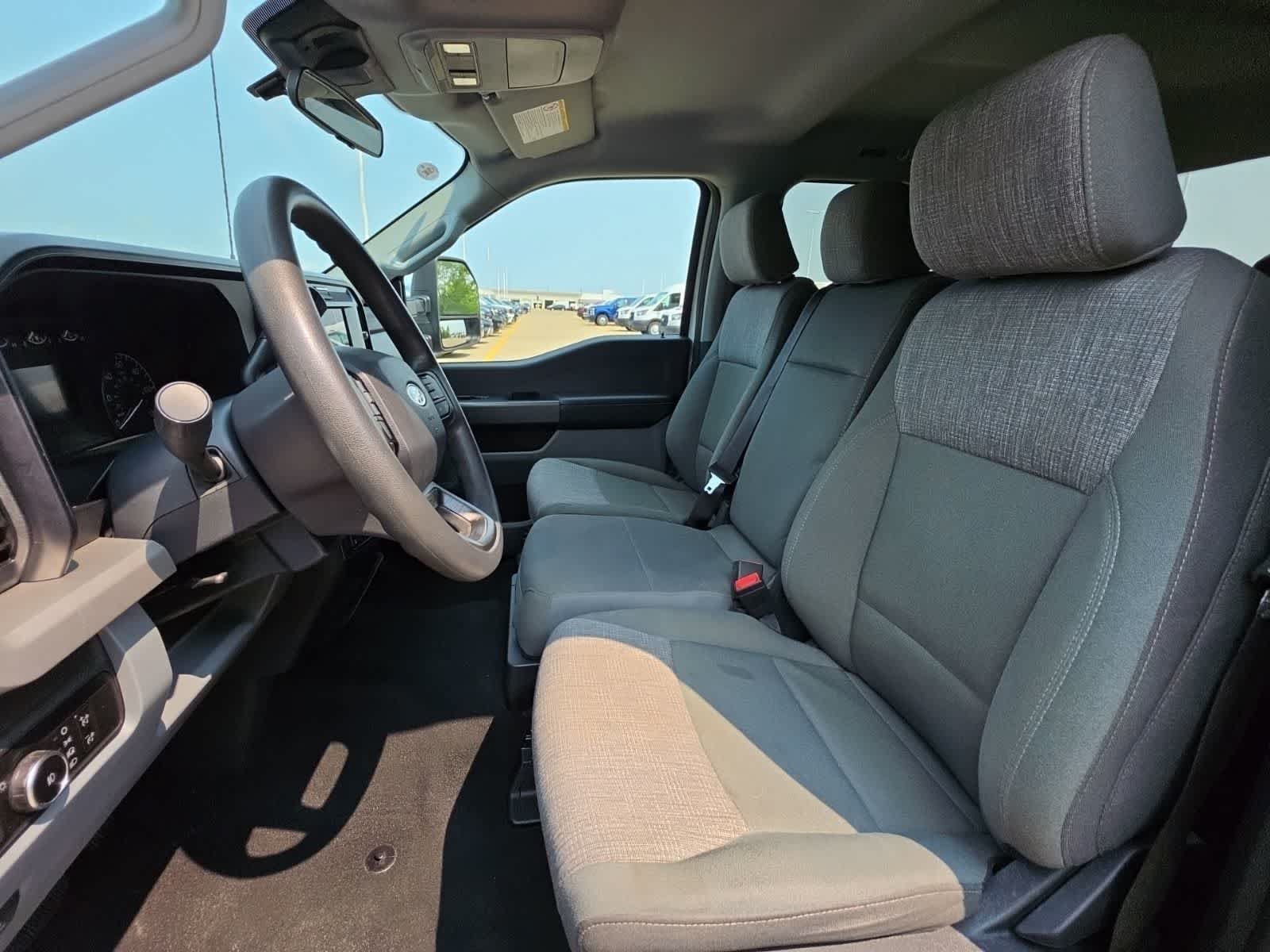Used 2025 Ford F250 XLT AWD/4WD image 21