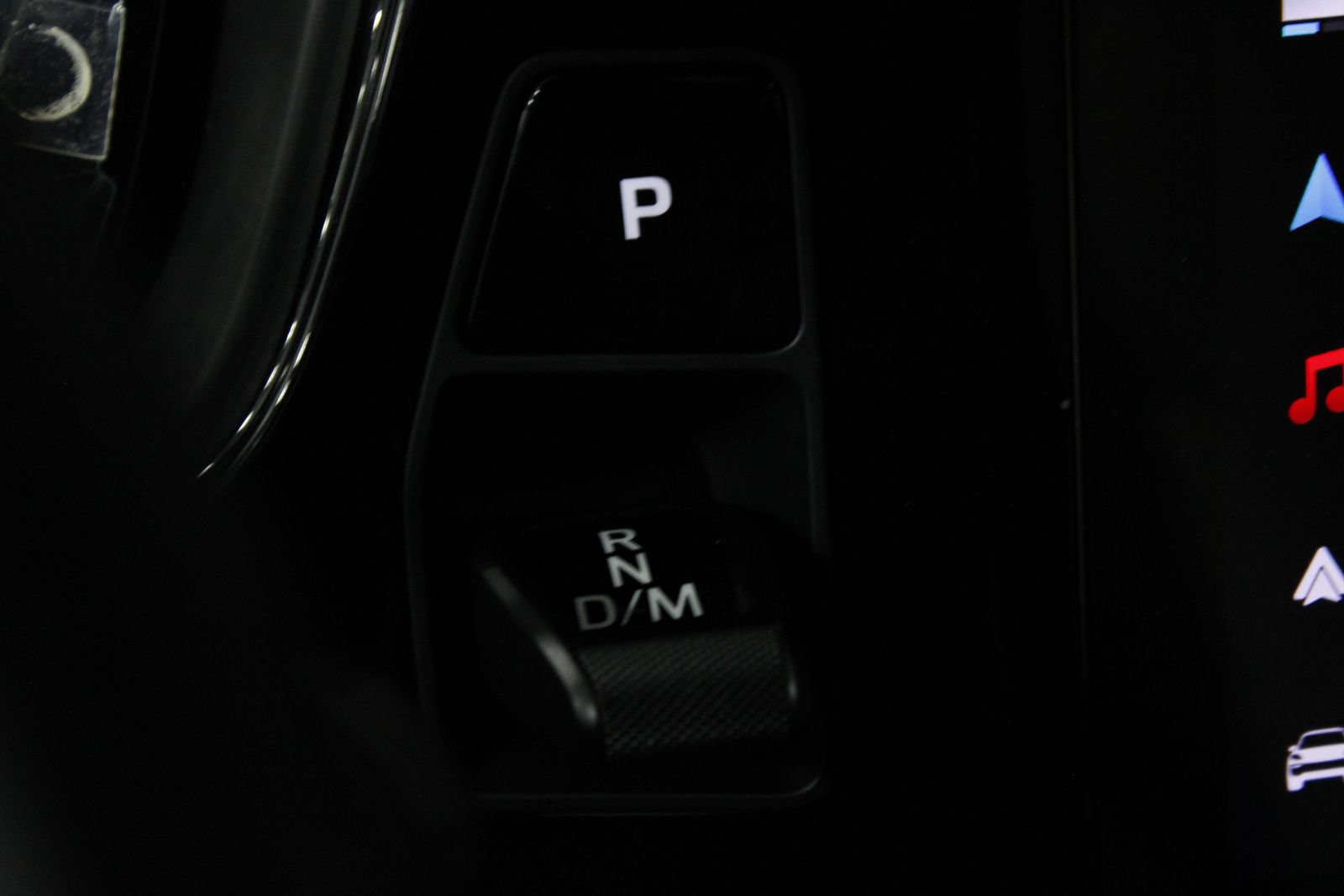 Certified 2025 Porsche Cayenne GTS AWD/4WD image 31