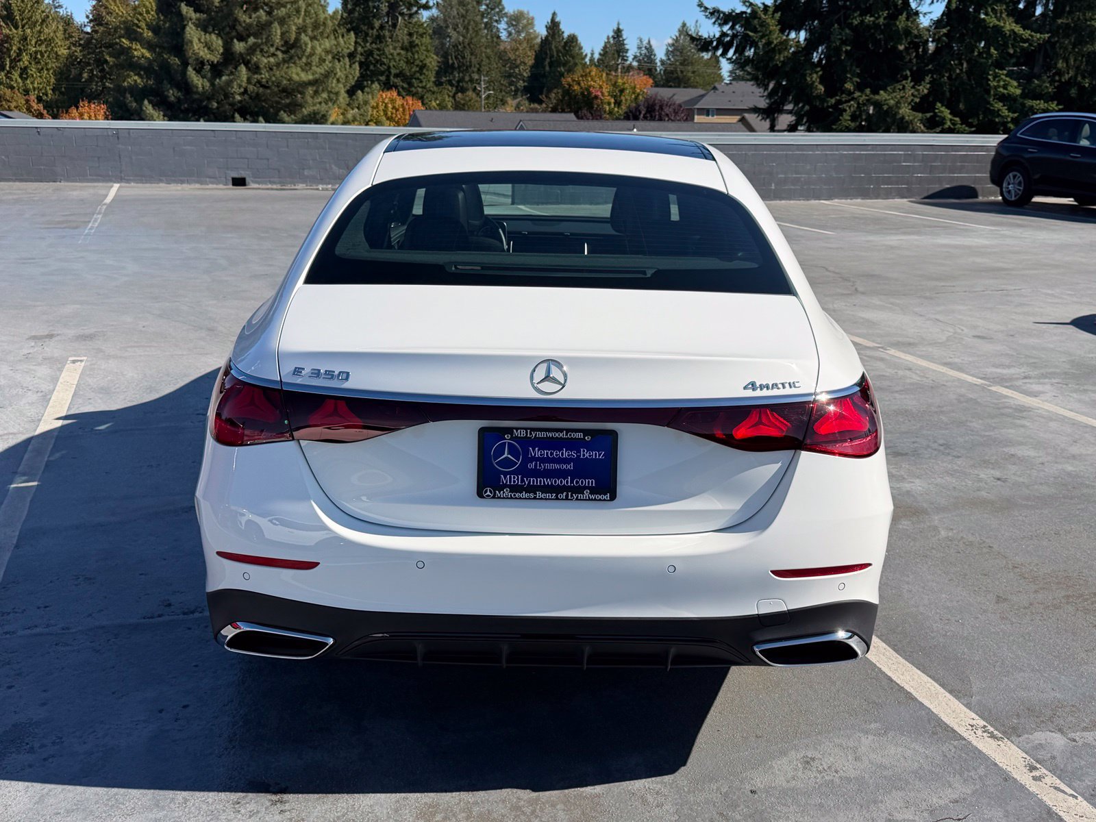 Used 2026 Mercedes-Benz E 350 4MATIC Sedan image 7