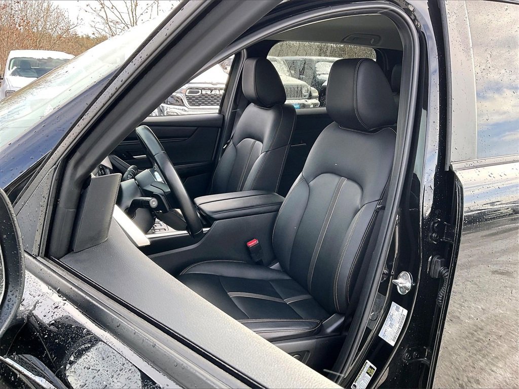 Used 2025 MAZDA CX-90 3.3 Turbo w/ Select Package image 9