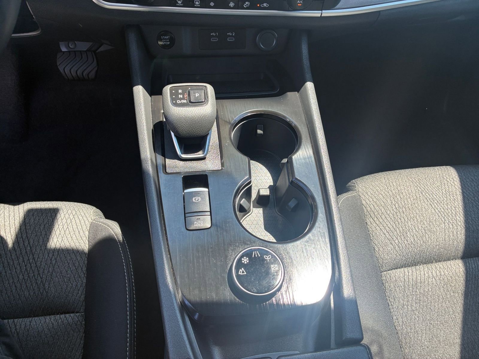Used 2025 Nissan Rogue SV AWD/4WD image 43