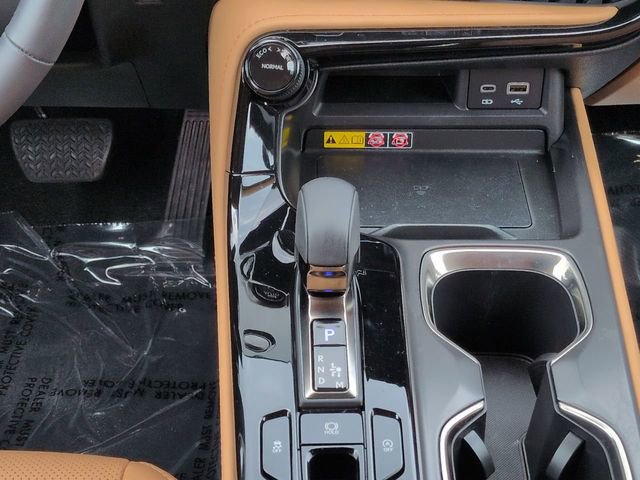 Used 2025 Lexus NX 250 FWD w/ Accessory Package (Z1) image 19