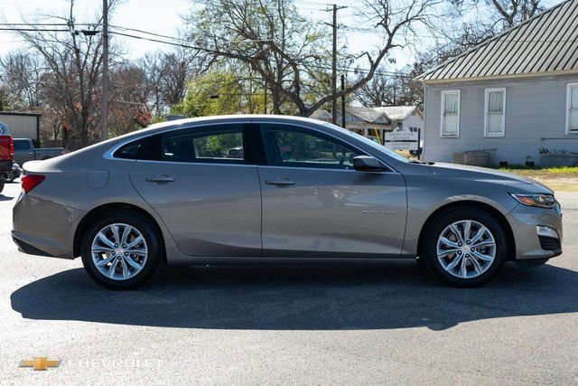 Used 2023 Chevrolet Malibu LT image 4