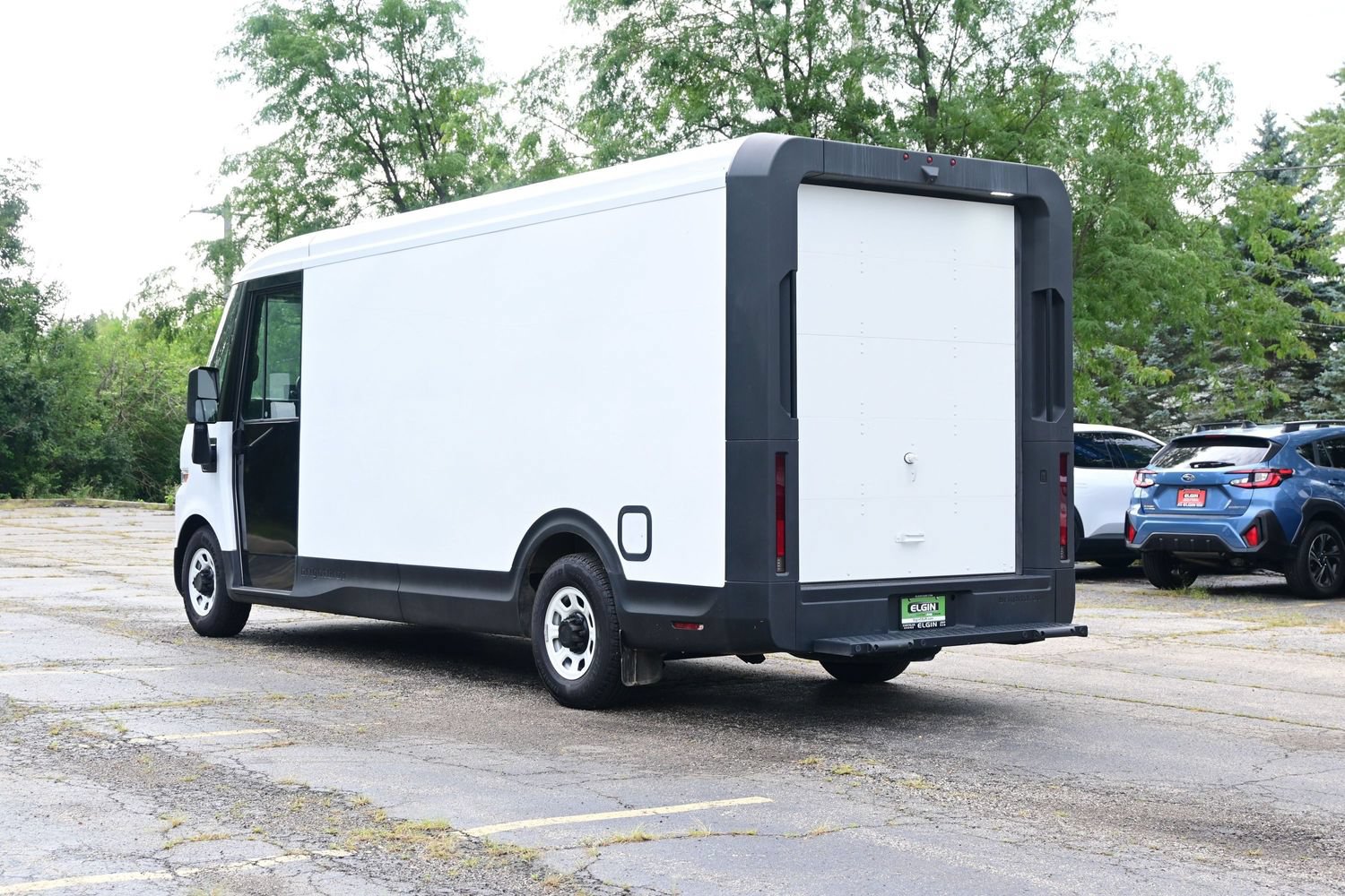 Used 2024 Chevrolet Brightdrop 600 w/ Commercial Equipment Package AWD/4WD image 12