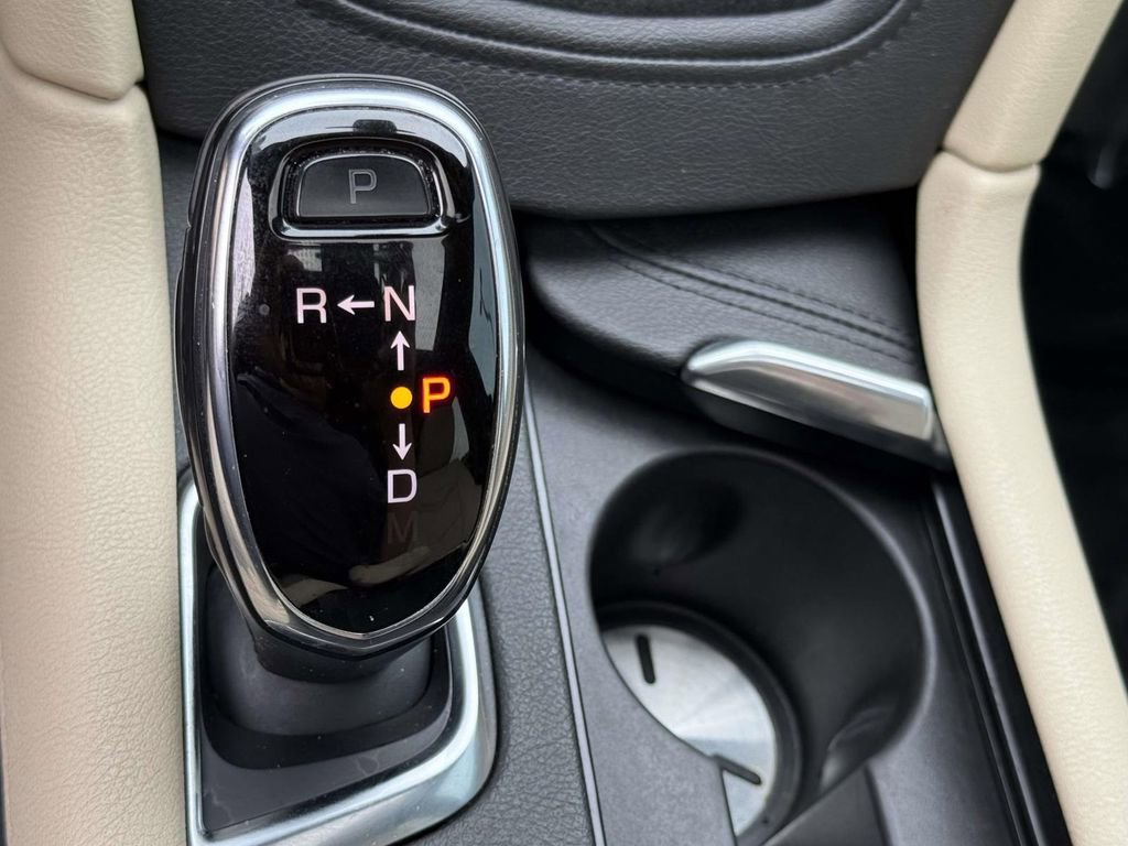 Used 2017 Cadillac XT5 Luxury w/ Driver Awareness Package image 25