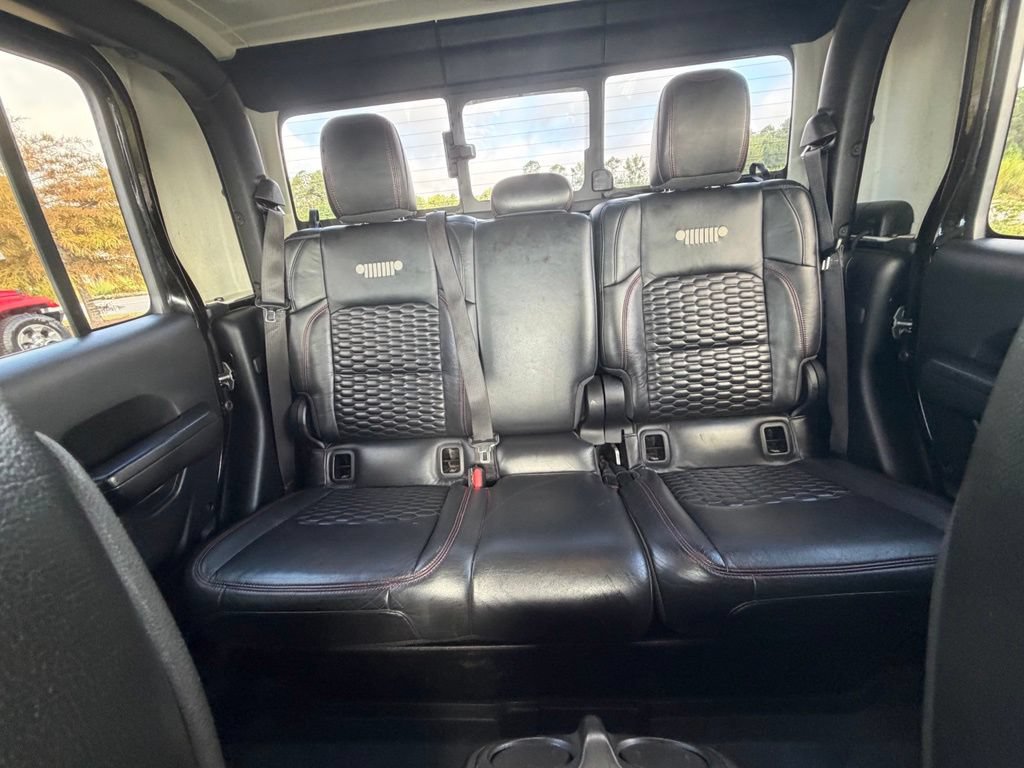 Used 2021 Jeep Gladiator Rubicon w/ Safety Group AWD/4WD image 43