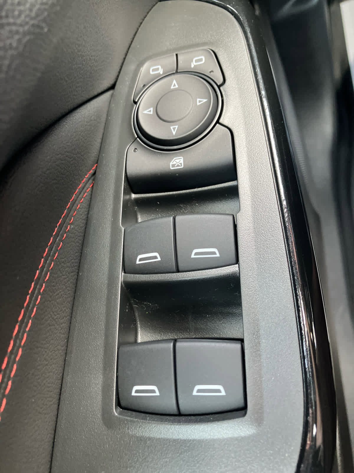 New 2026 Chevrolet Trax RS w/ Driver Confidence Package image 13