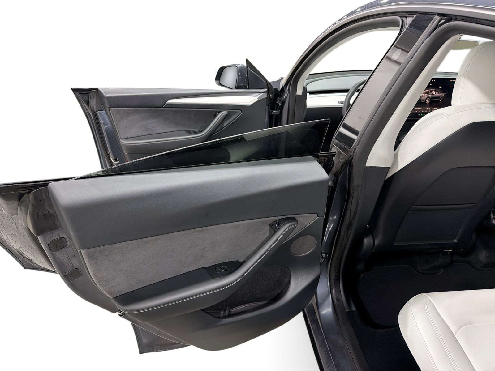 Certified 2023 Tesla Model Y Long Range AWD/4WD image 10