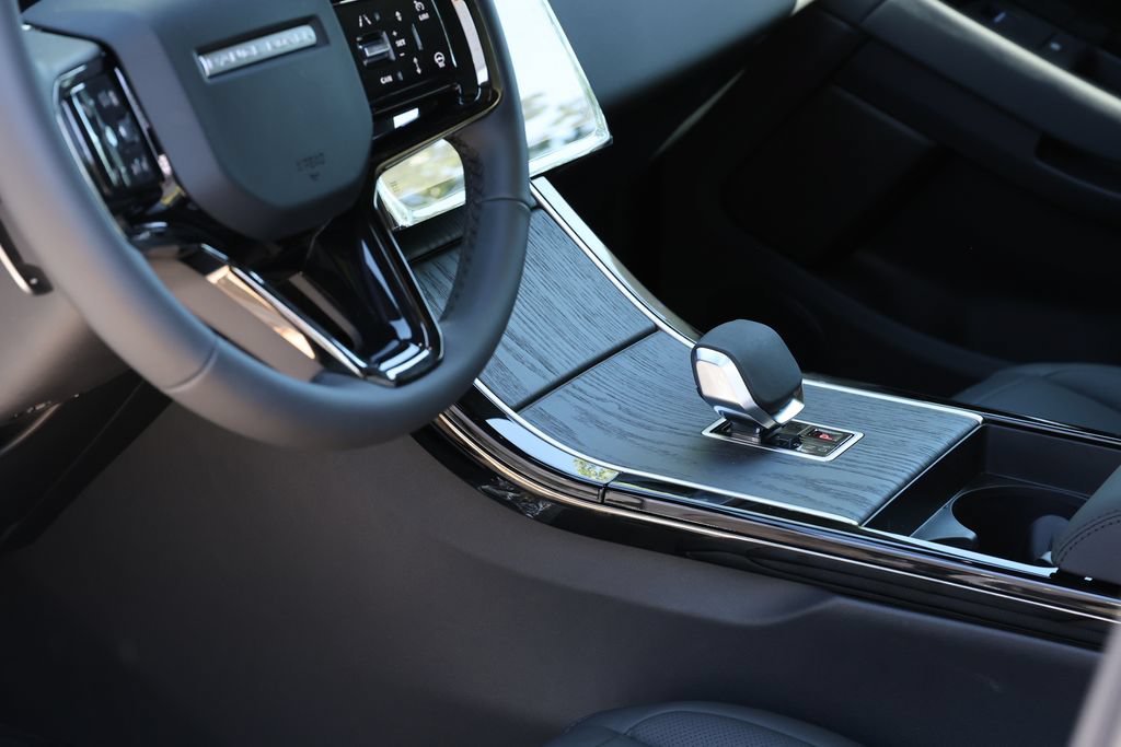 New 2026 Land Rover Range Rover Evoque S AWD/4WD image 7