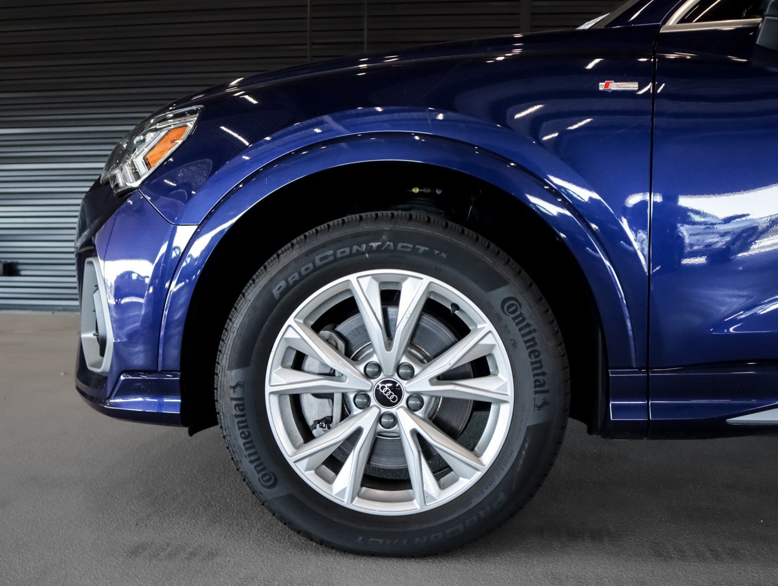 Used 2023 Audi Q3 2.0T Premium w/ Convenience Package AWD/4WD image 4