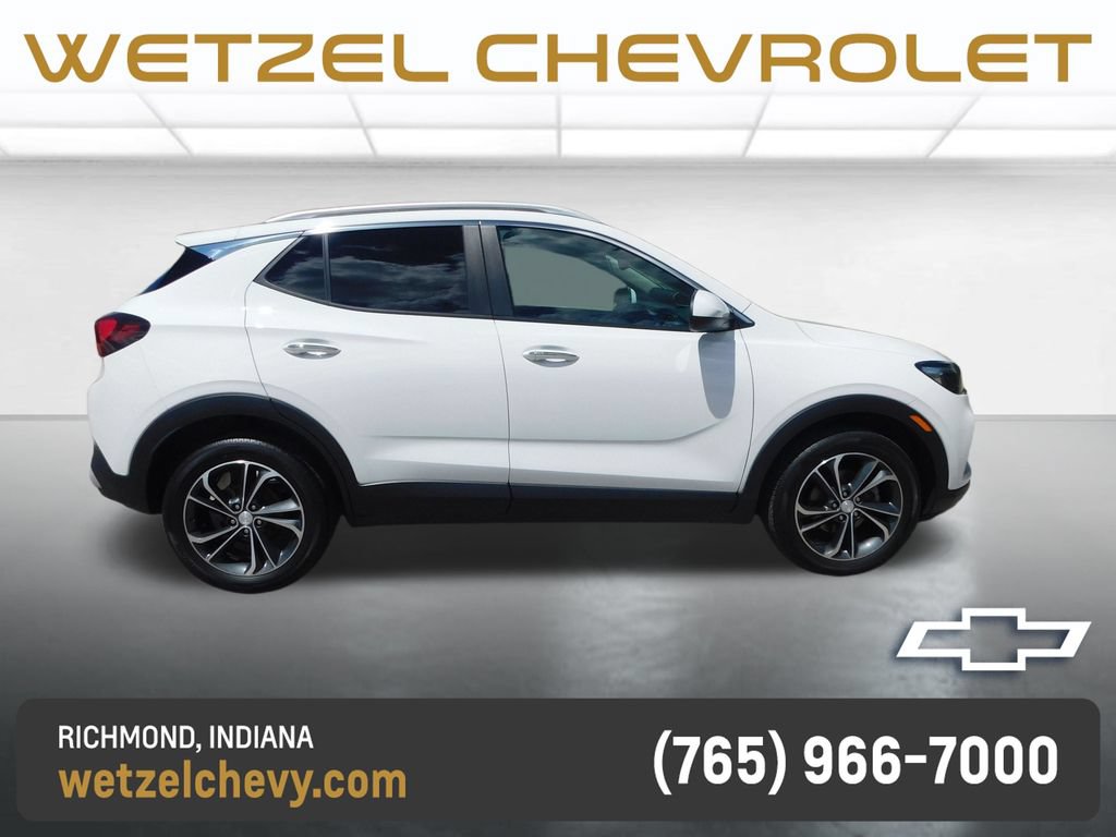 Used 2023 Buick Encore GX Select FWD image 2