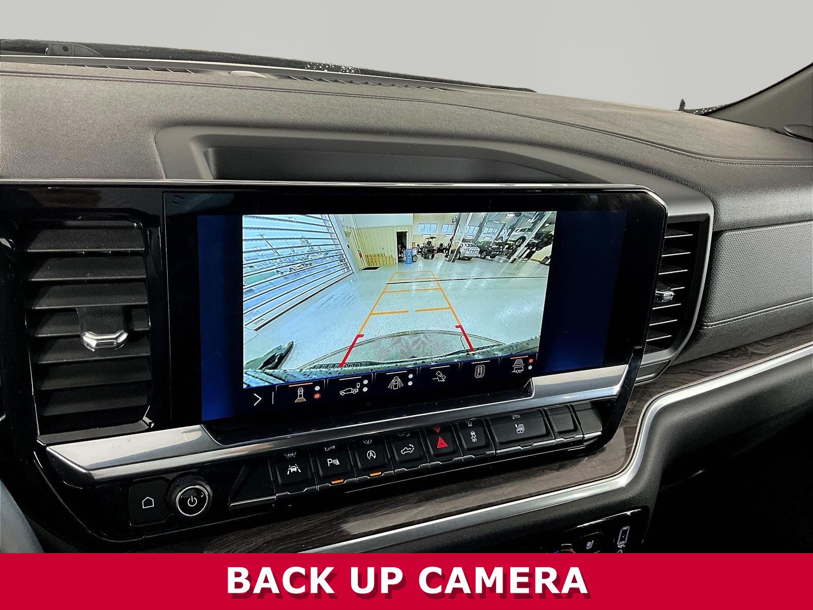 Used 2025 Chevrolet Silverado 1500 LTZ w/ LTZ Convenience Package II AWD/4WD image 15
