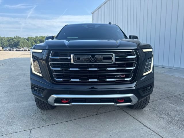 Used 2025 GMC Yukon XL AT4 w/ AT4 Premium Package AWD/4WD image 8